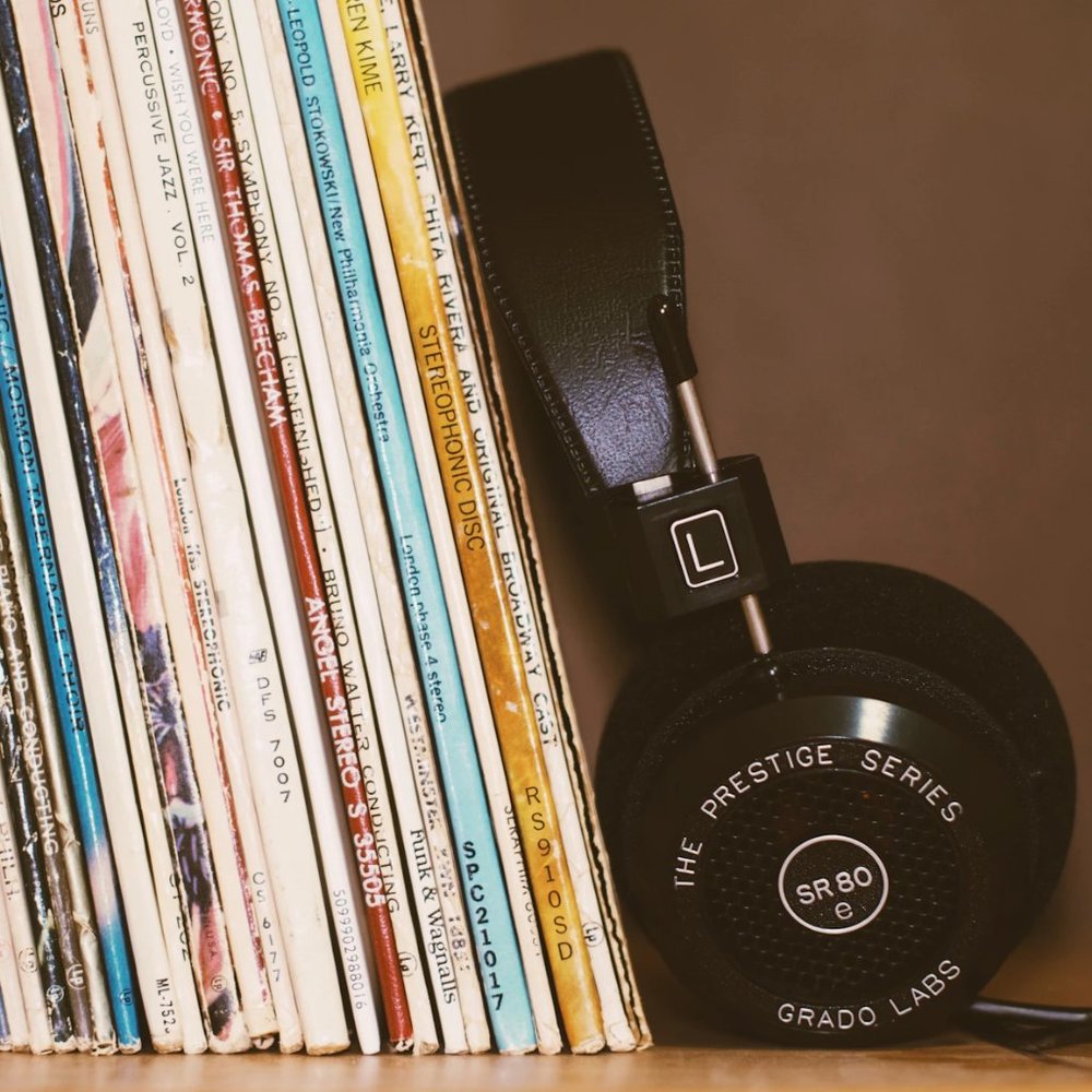 Minimalistic, Key Pieces and Quality Hand-Me-Downs.